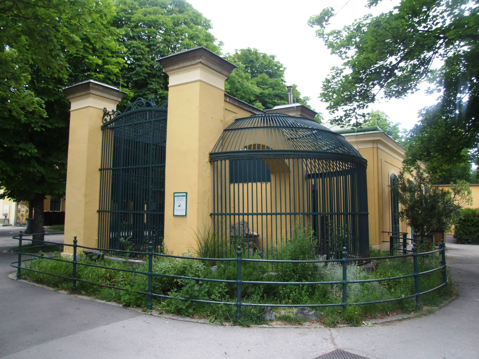 Historic Cage at Vienna, 14/06/13