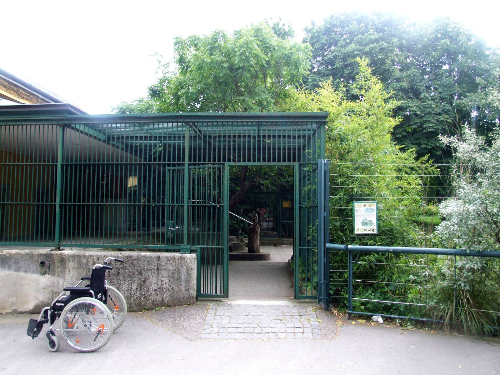 Historic Cage at Vienna, 14/06/13