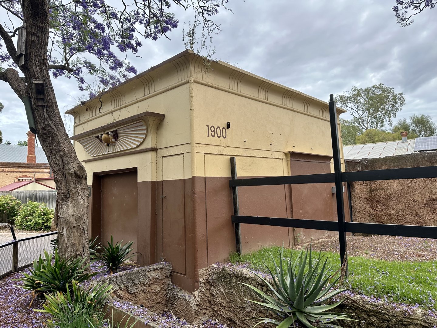 Historic Hippo House (1900)