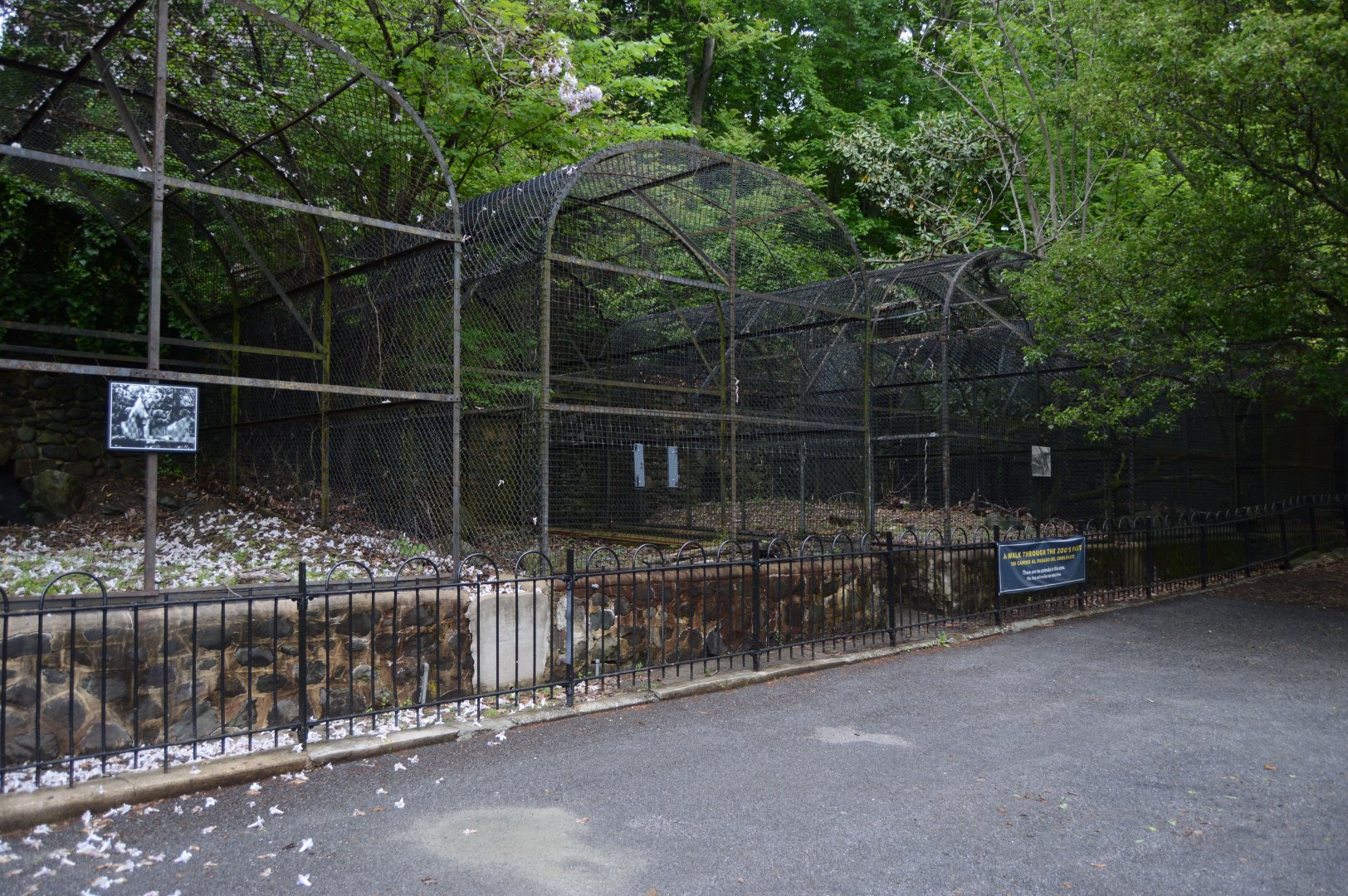 Historic Main Valley - Old Cages