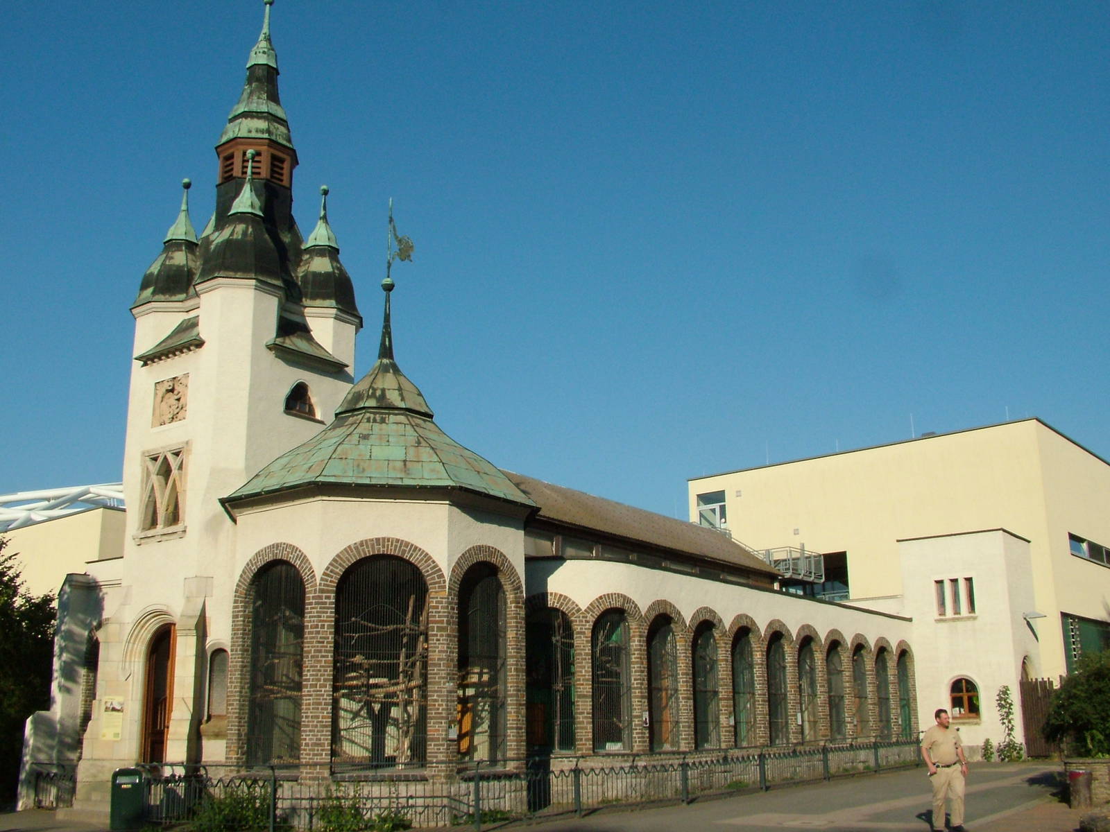 Historic Monkey House at Leipzig, 02/09/11