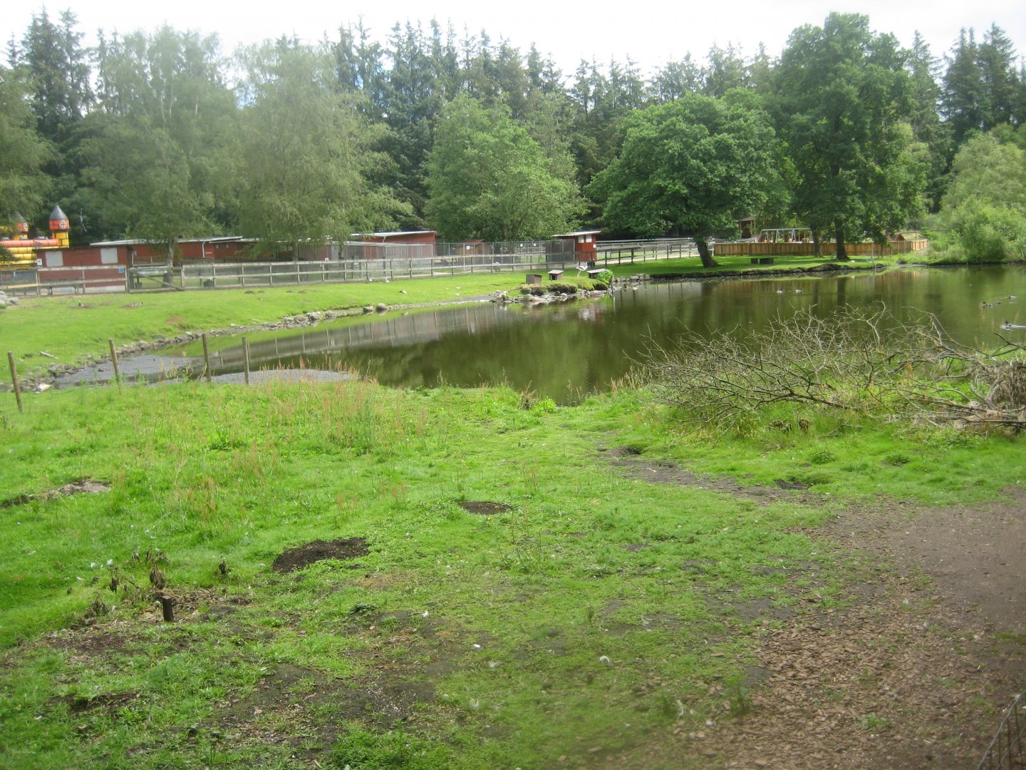 Hobro Minizoo - The central lake