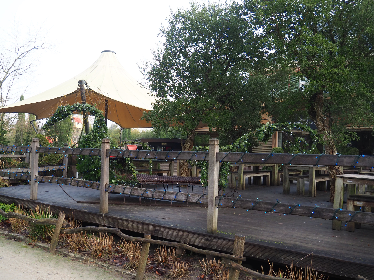 Holiday decorations, 2019-12-28