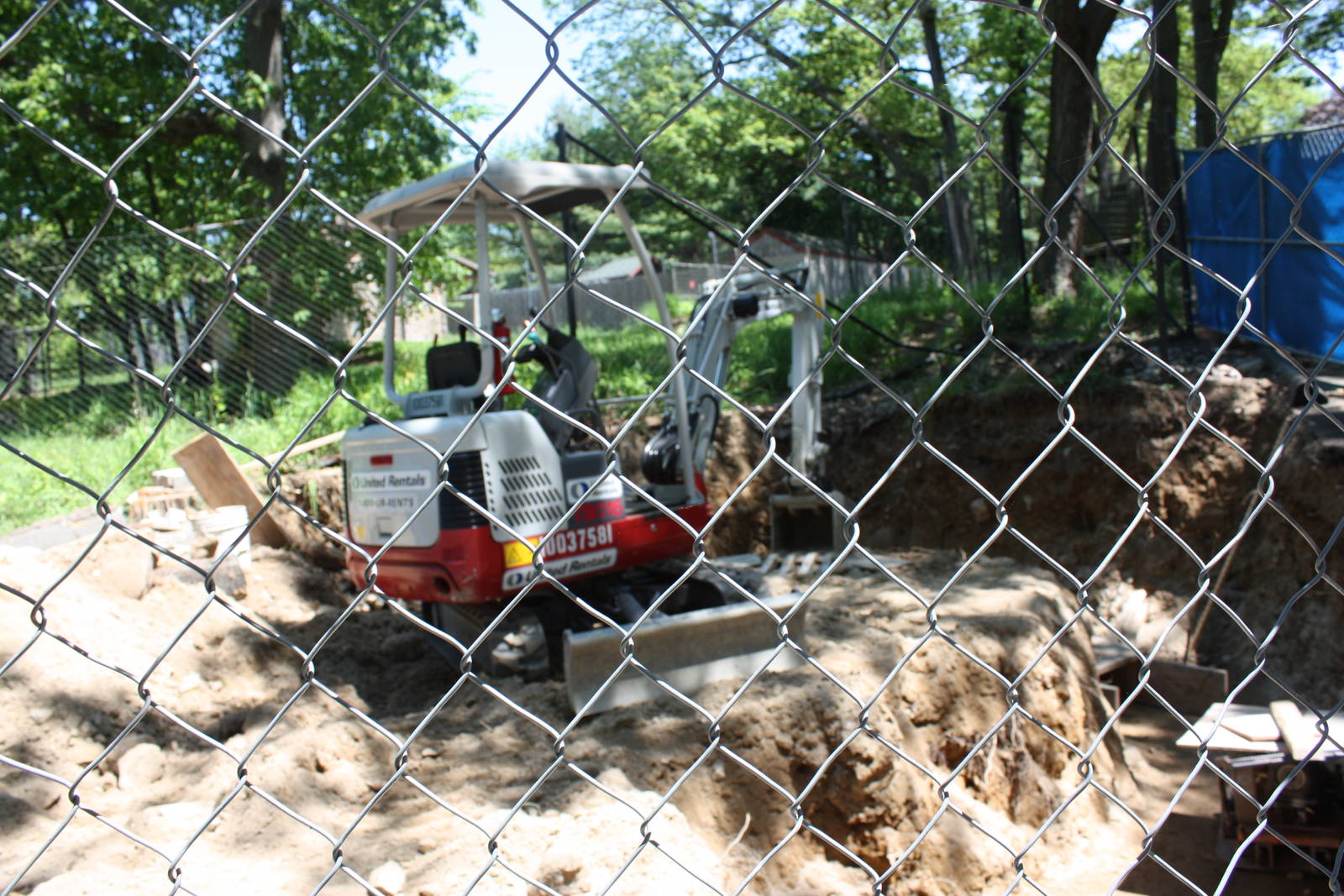 Hoofstock- Construction