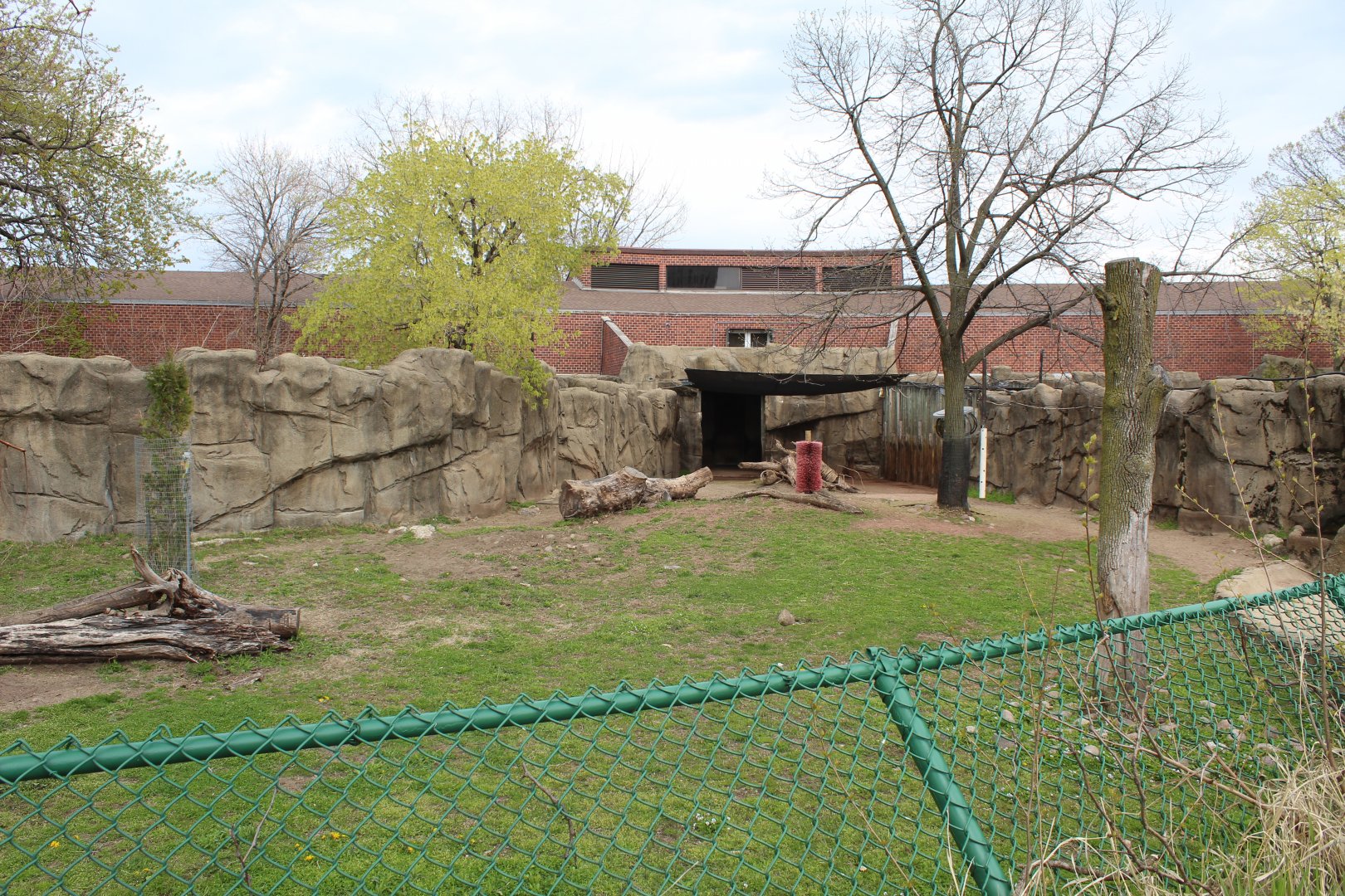 Hoofstock Loop - Takin Exhibit