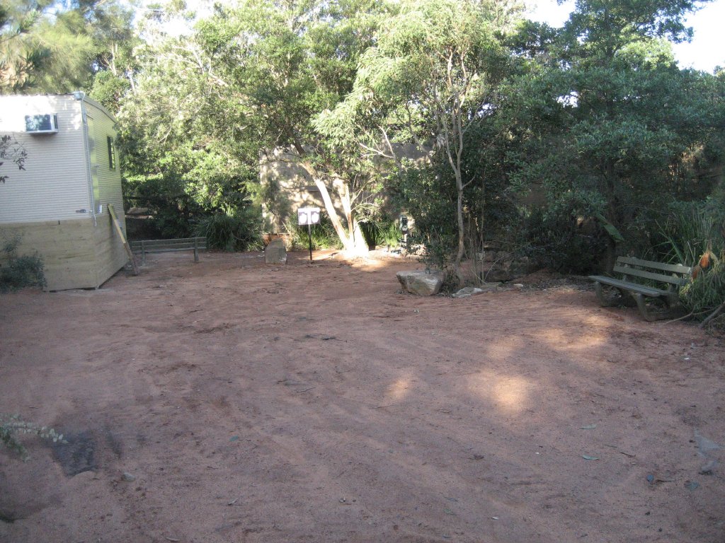 Horse-shoe Aviary renovations