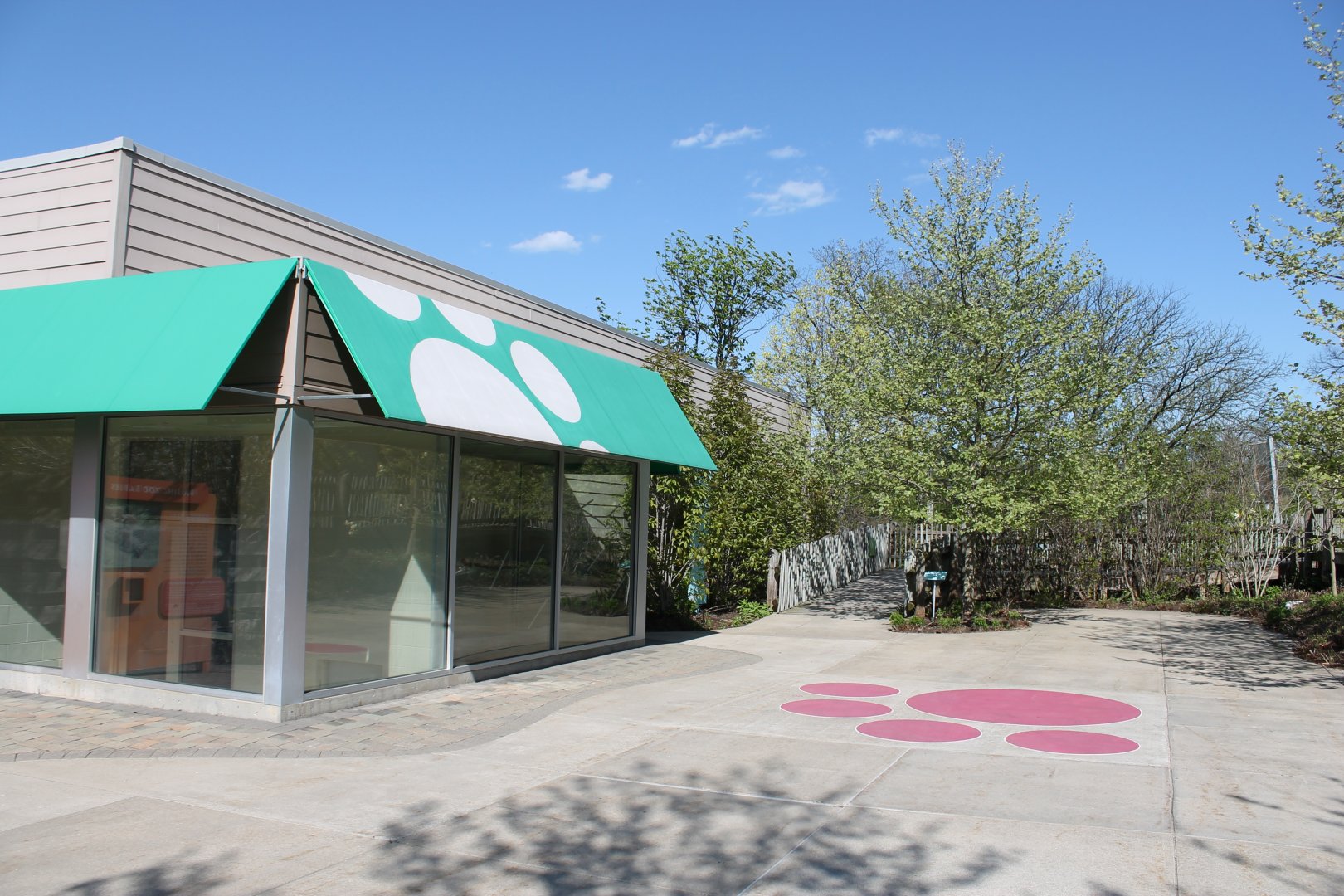Hospital Exhibit & Animal Wellness Plaza