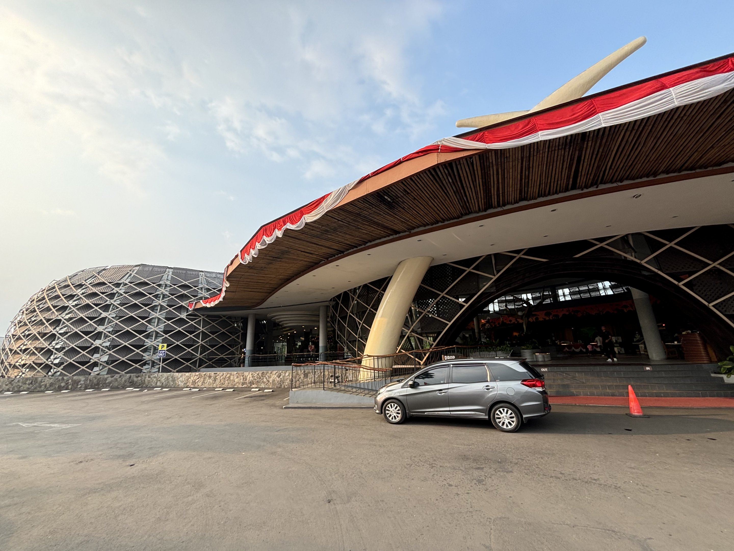 Hotel Exterior - Royal Safari Garden Resort