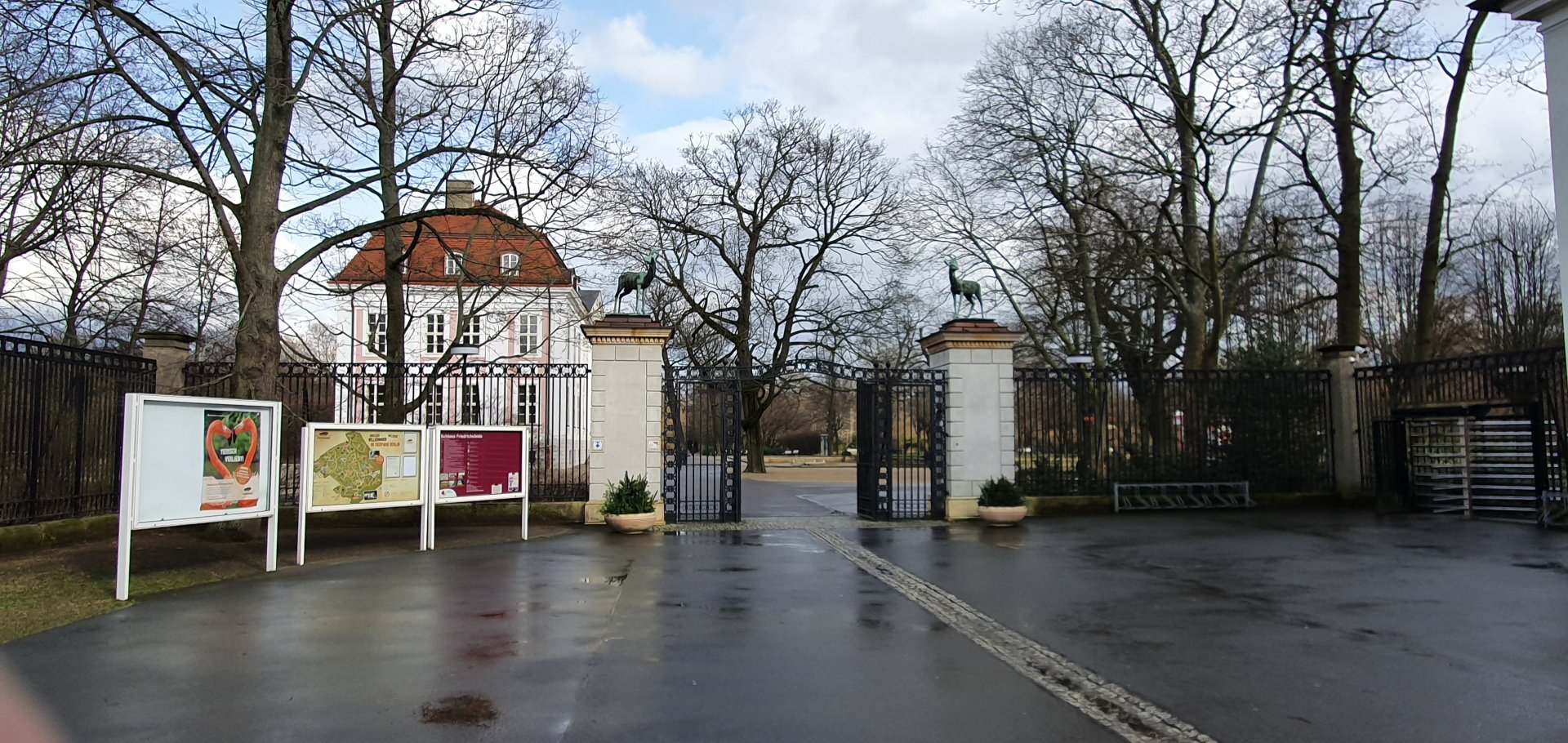 House entrance to tierpark