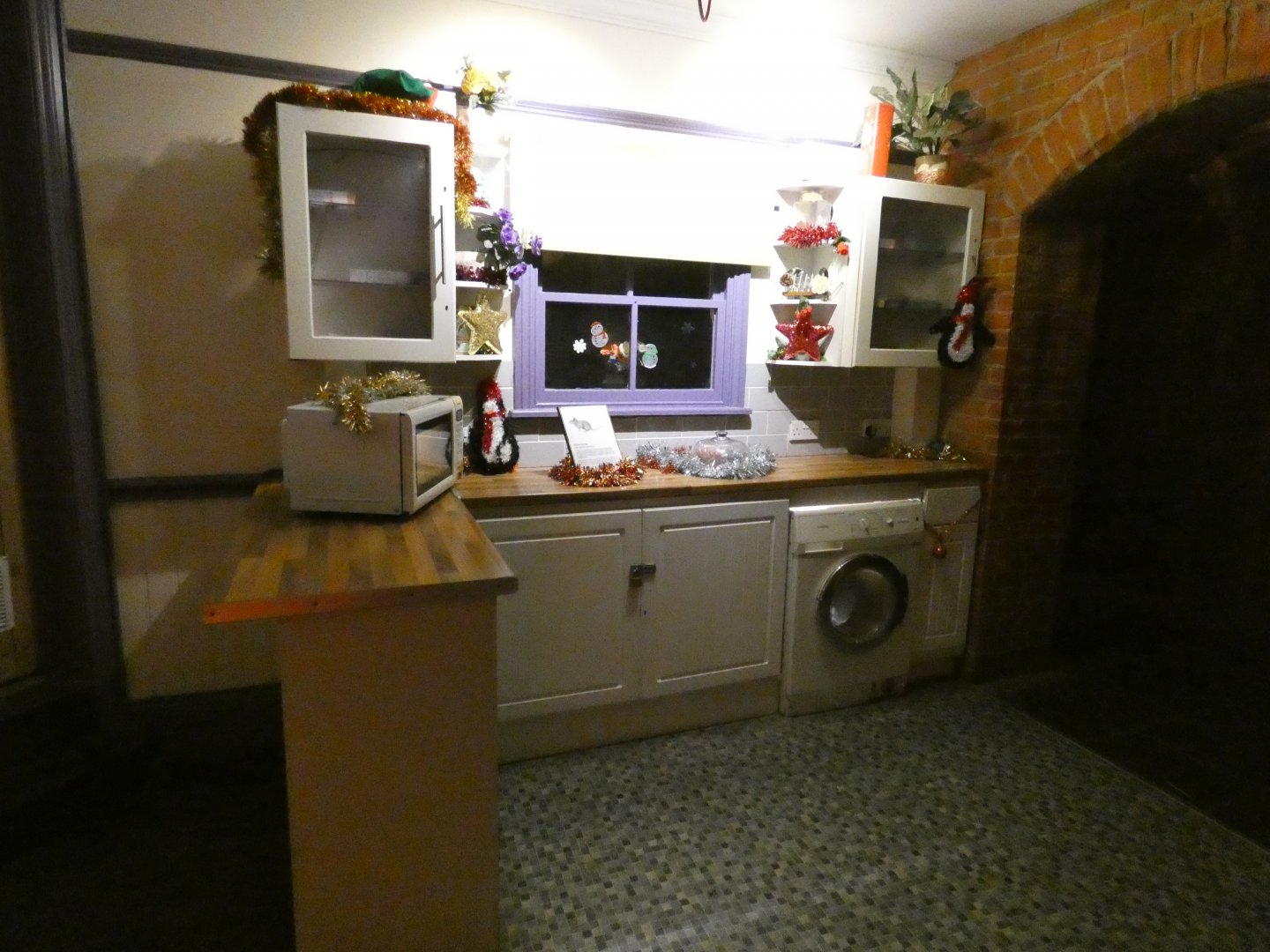 House mouse enclosure (Twilight World dawn area)