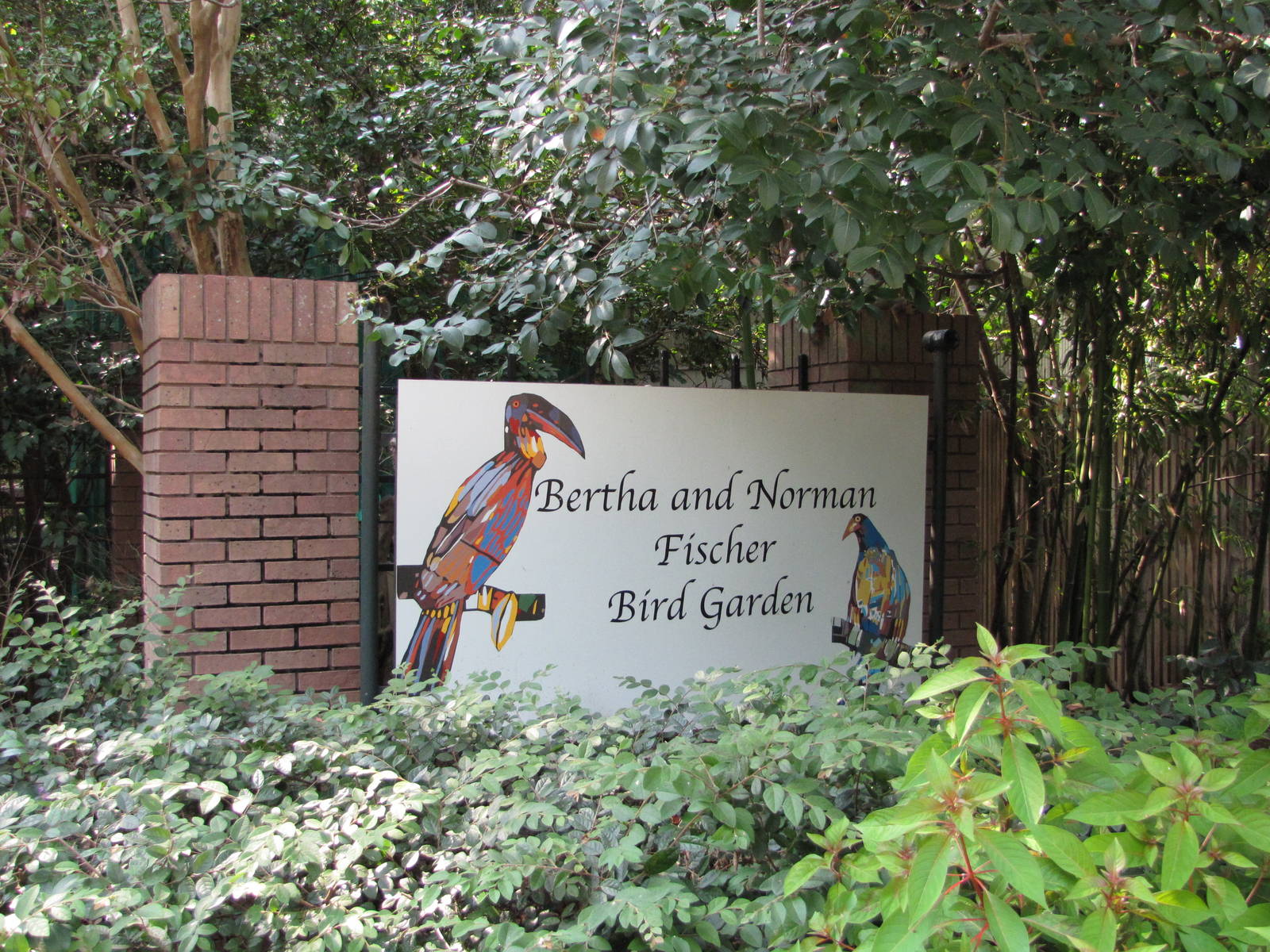 Houston Zoo 2010 - Fischer Bird Garden entrance
