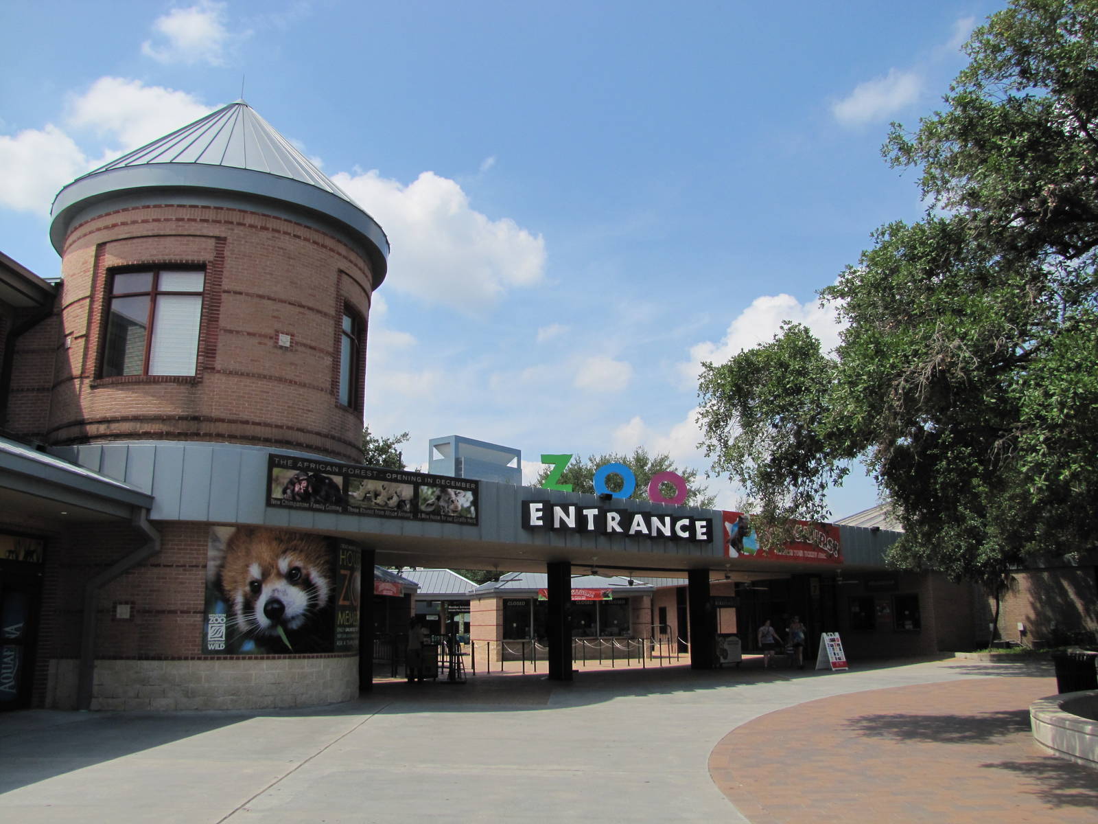 Houston Zoo 2010 - Main entrance