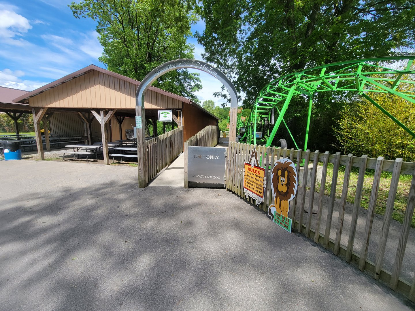 Hovatter's - Children's rides in parking lot