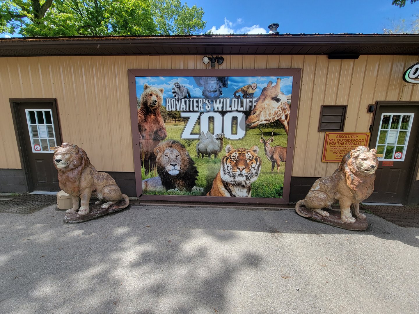 Hovatter's - Entry sign