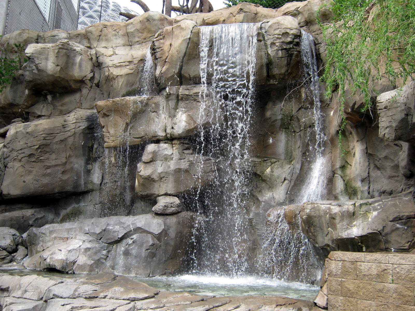 Hubbard Gorilla Valley-Waterfall