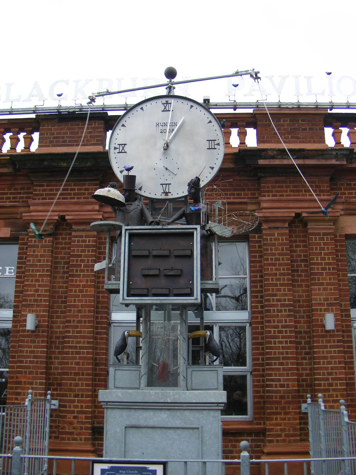 Hunkin Clock outside the Blackburn Pavilion in full swing at London Zoo, 15