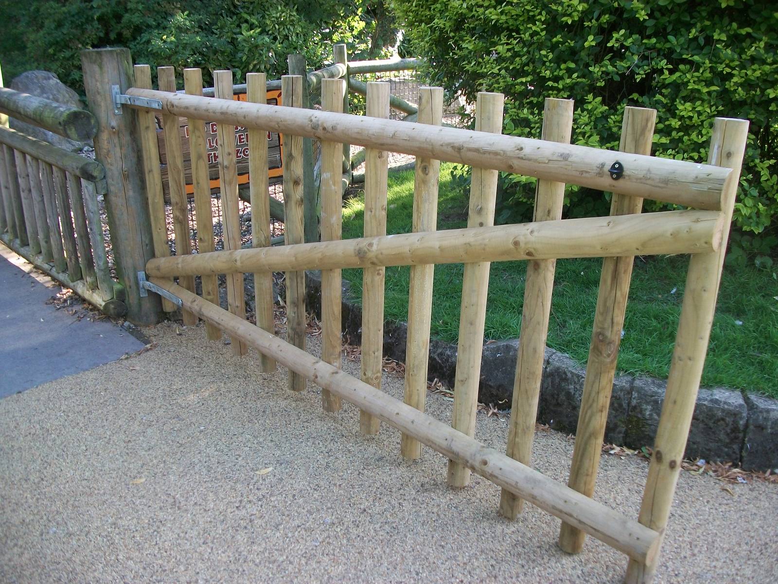 I had not noticed this gate before! 4th August 2014