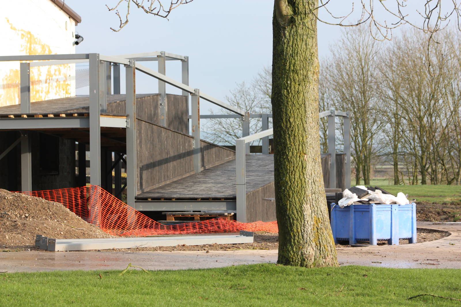 I think work has resumed here, 27th December 2014