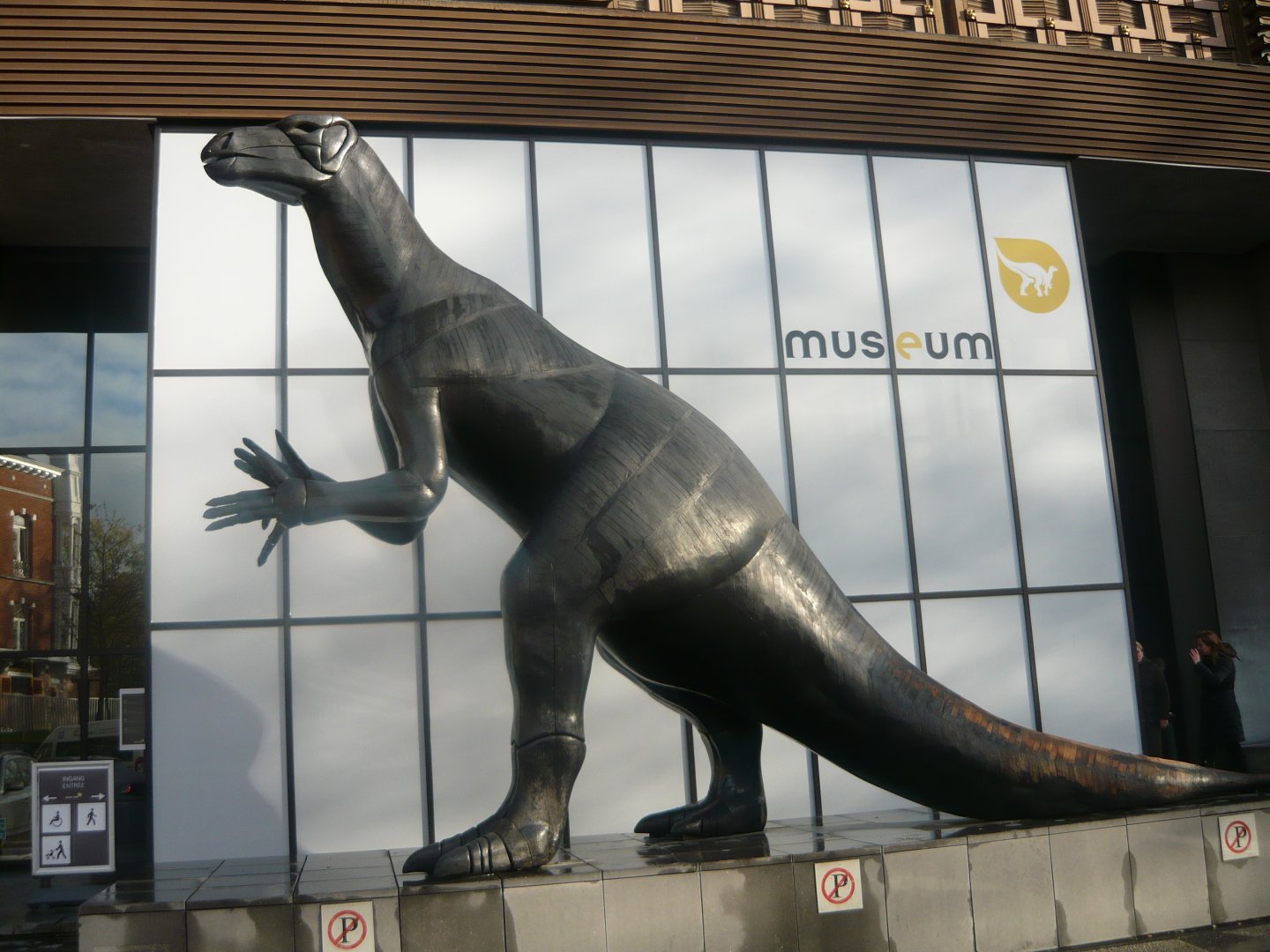 Iguanodon sculpture