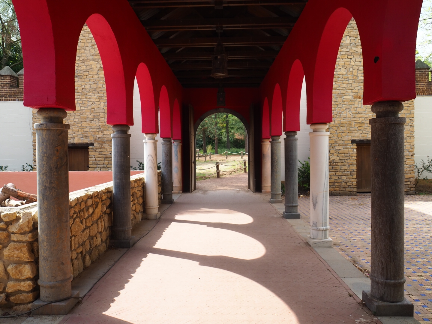 Indian crested porcupine viewing area (Aug 28th, 2018)