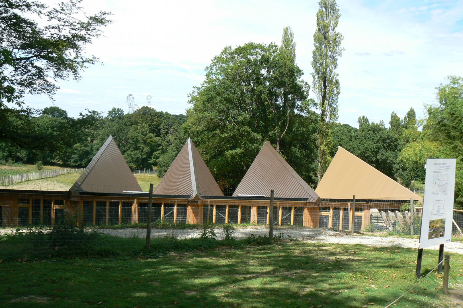 Indian plain - Indian rhinos house