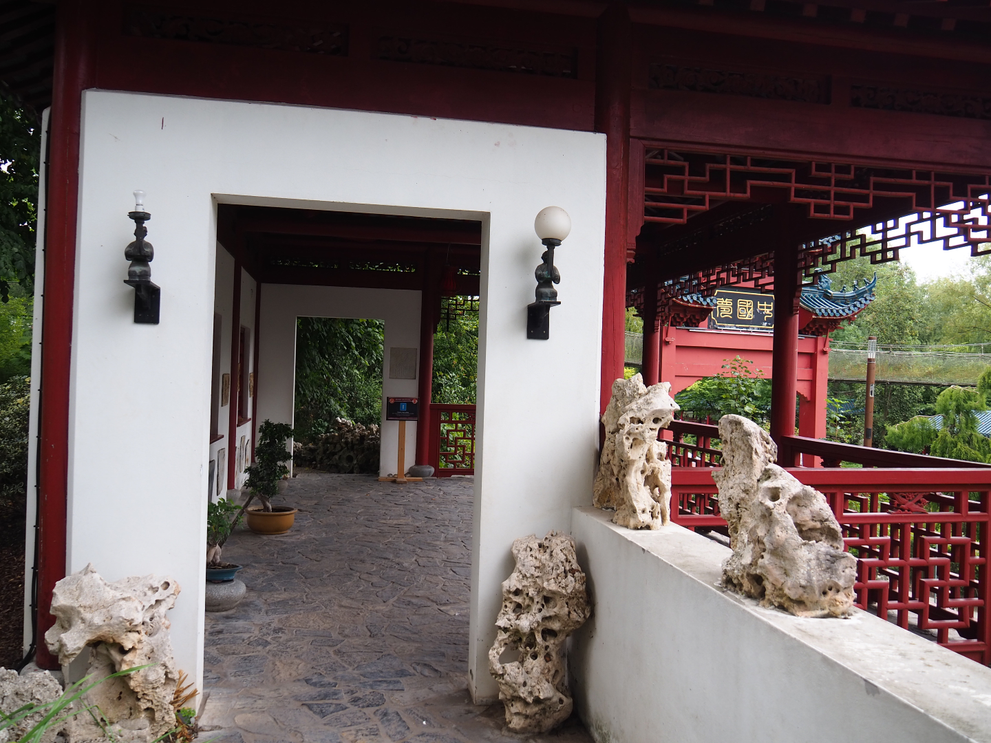 Indochinese smooth-coated otter viewing area, 2020-09-03