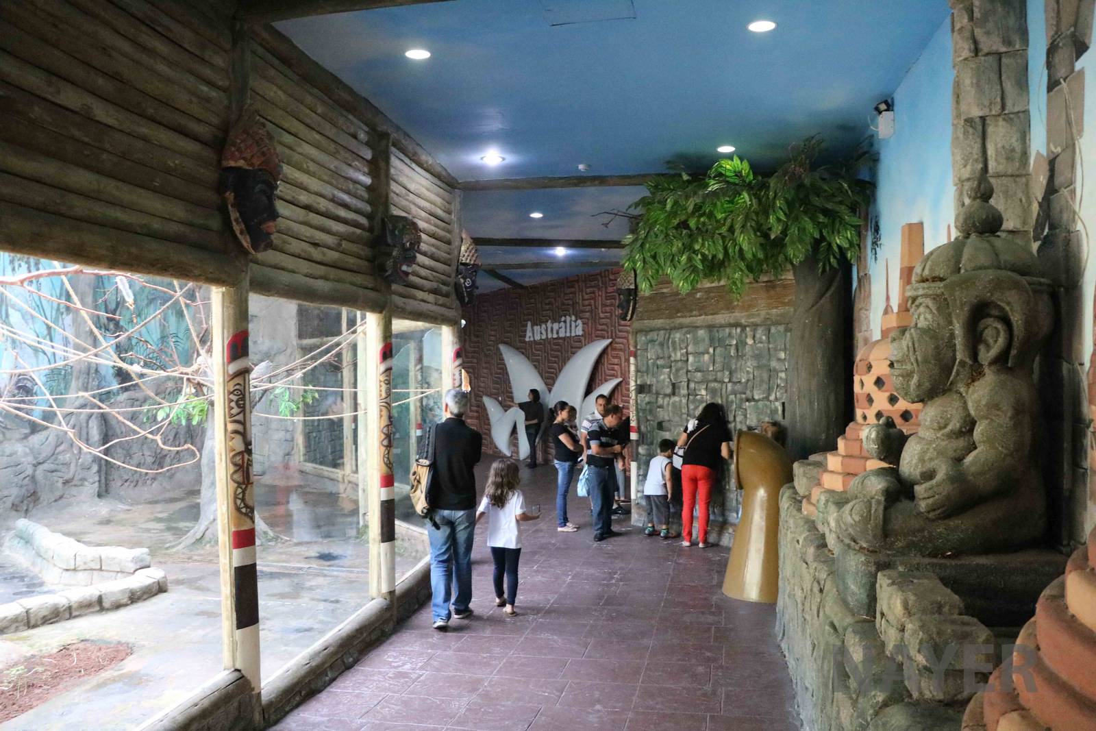 Indonesian displays, April 2016