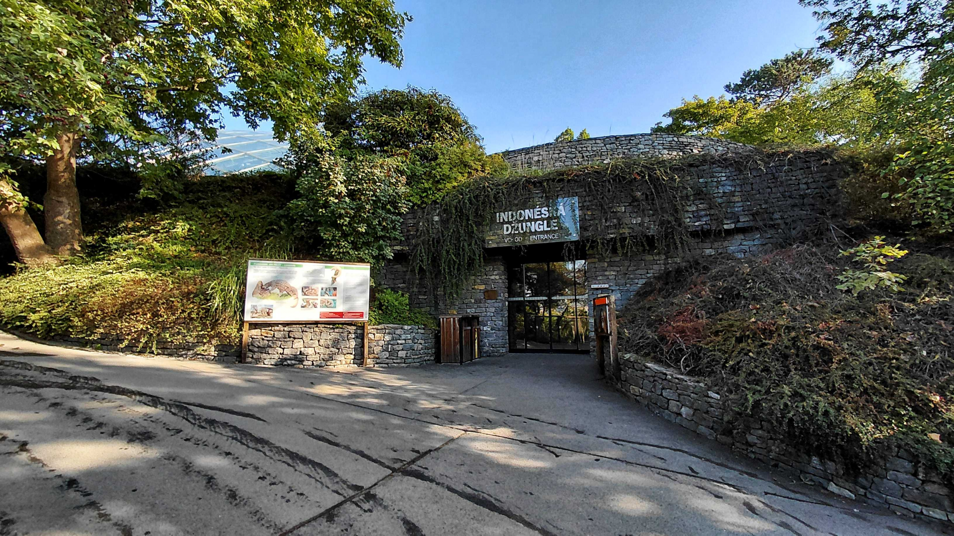 Indonesian Jungle house