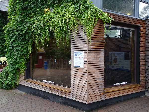 Indoor enclosure for squirrel monkeys and lowland pacas (07/22)