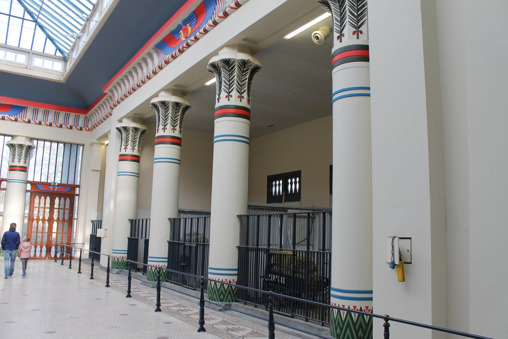 Indoor-enclosures Giraffe