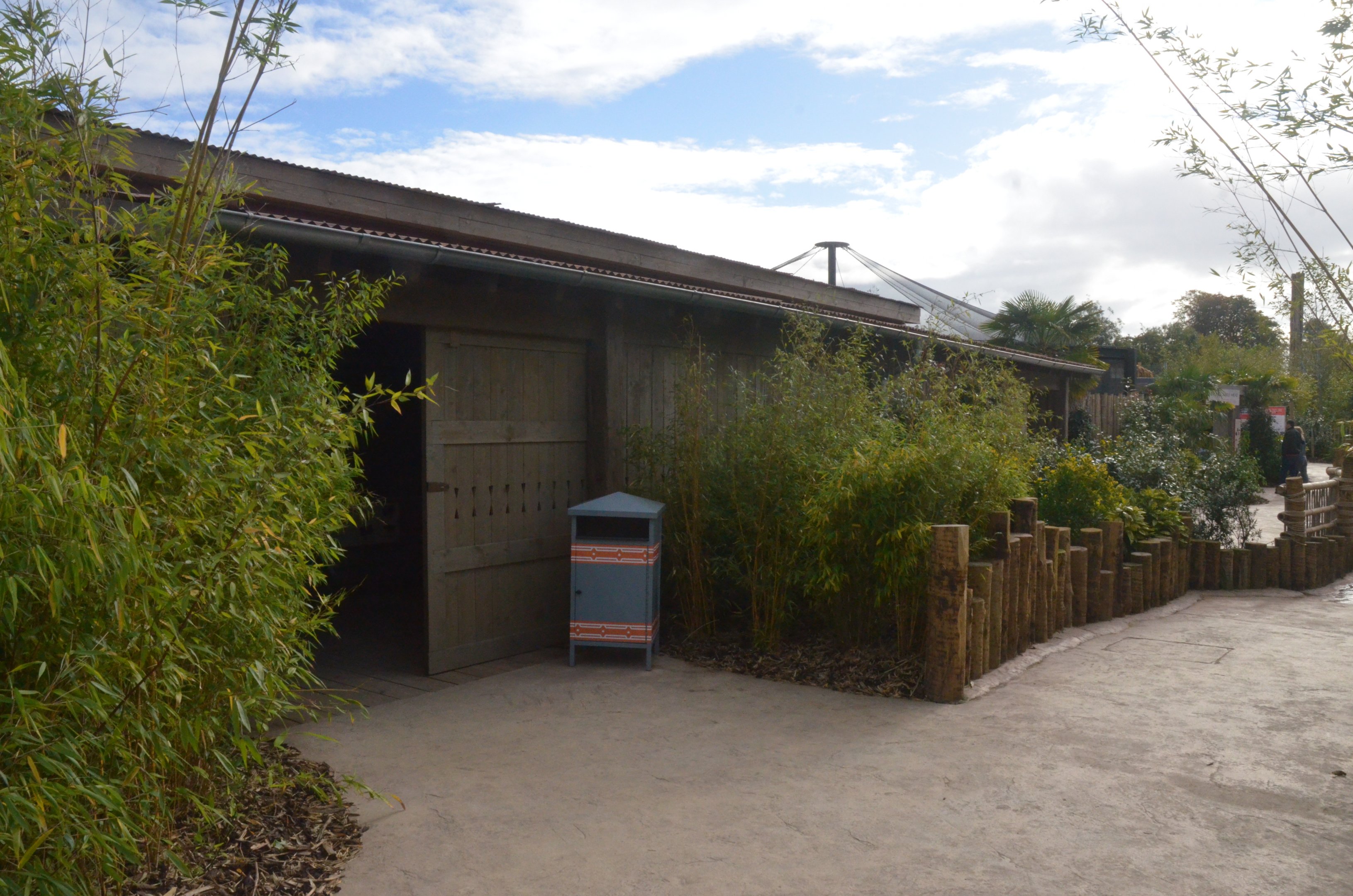 Indoor Malayan Tapir Viewing Area at Chester, 30/09/17