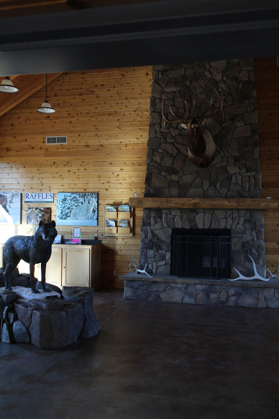 indoor wolf viewing building