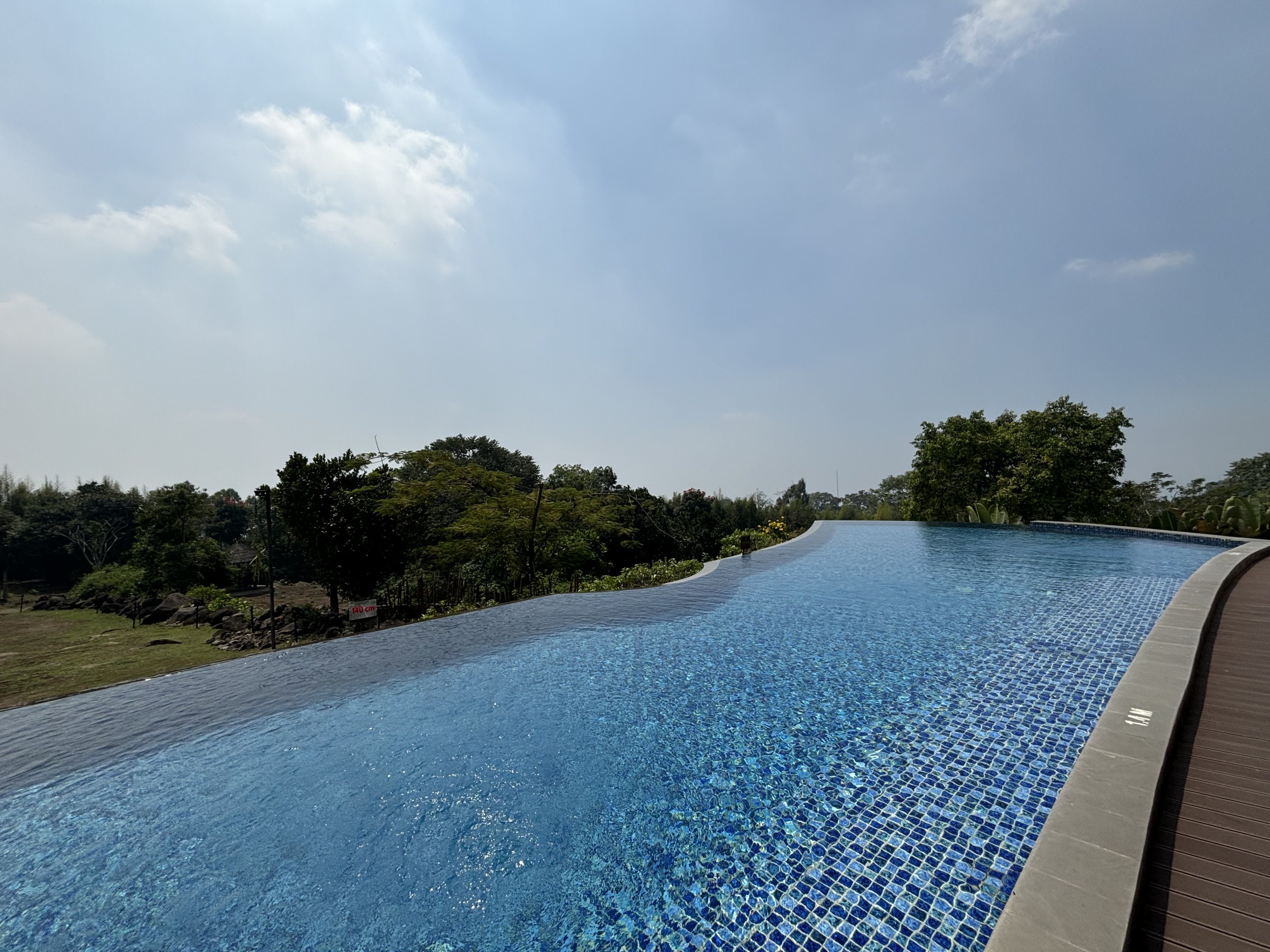 Infinity Pool - Baobab Safari Resort