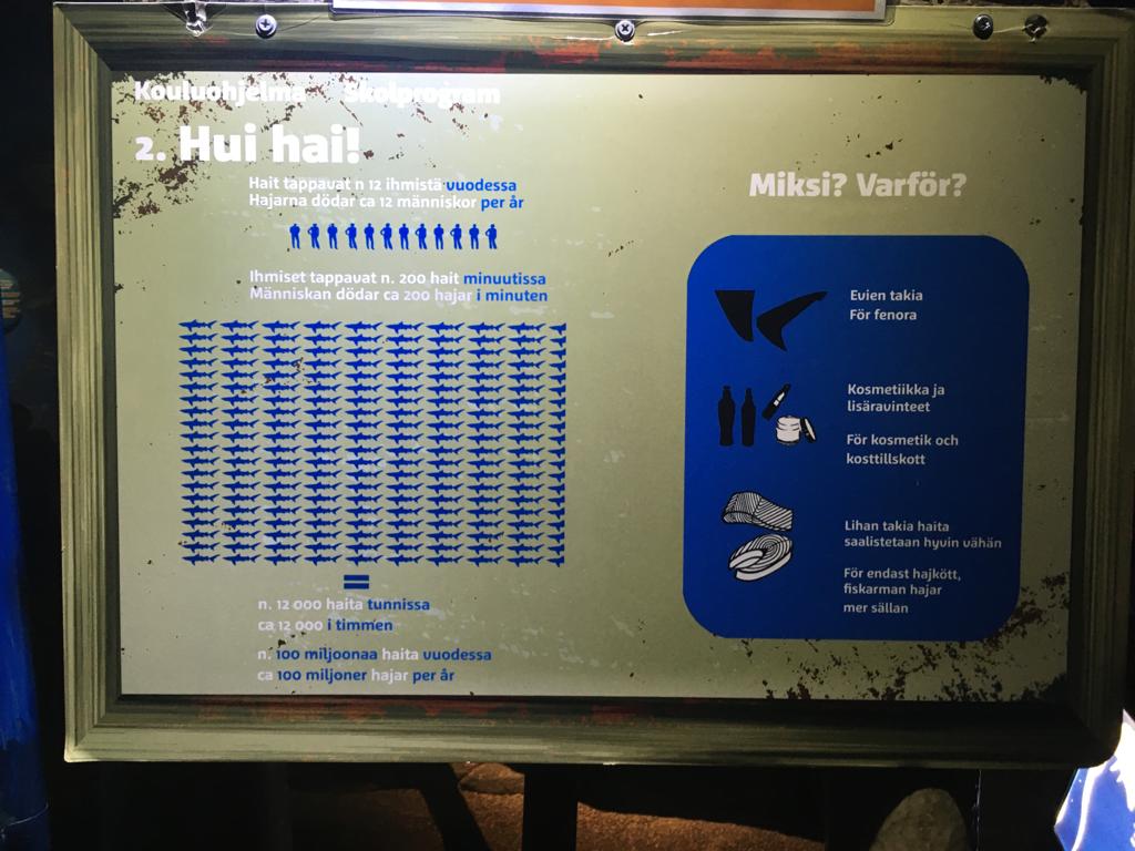 Info sign about shark poaching