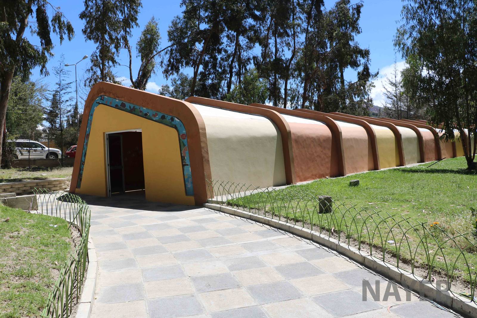 Information corridor, March 2016