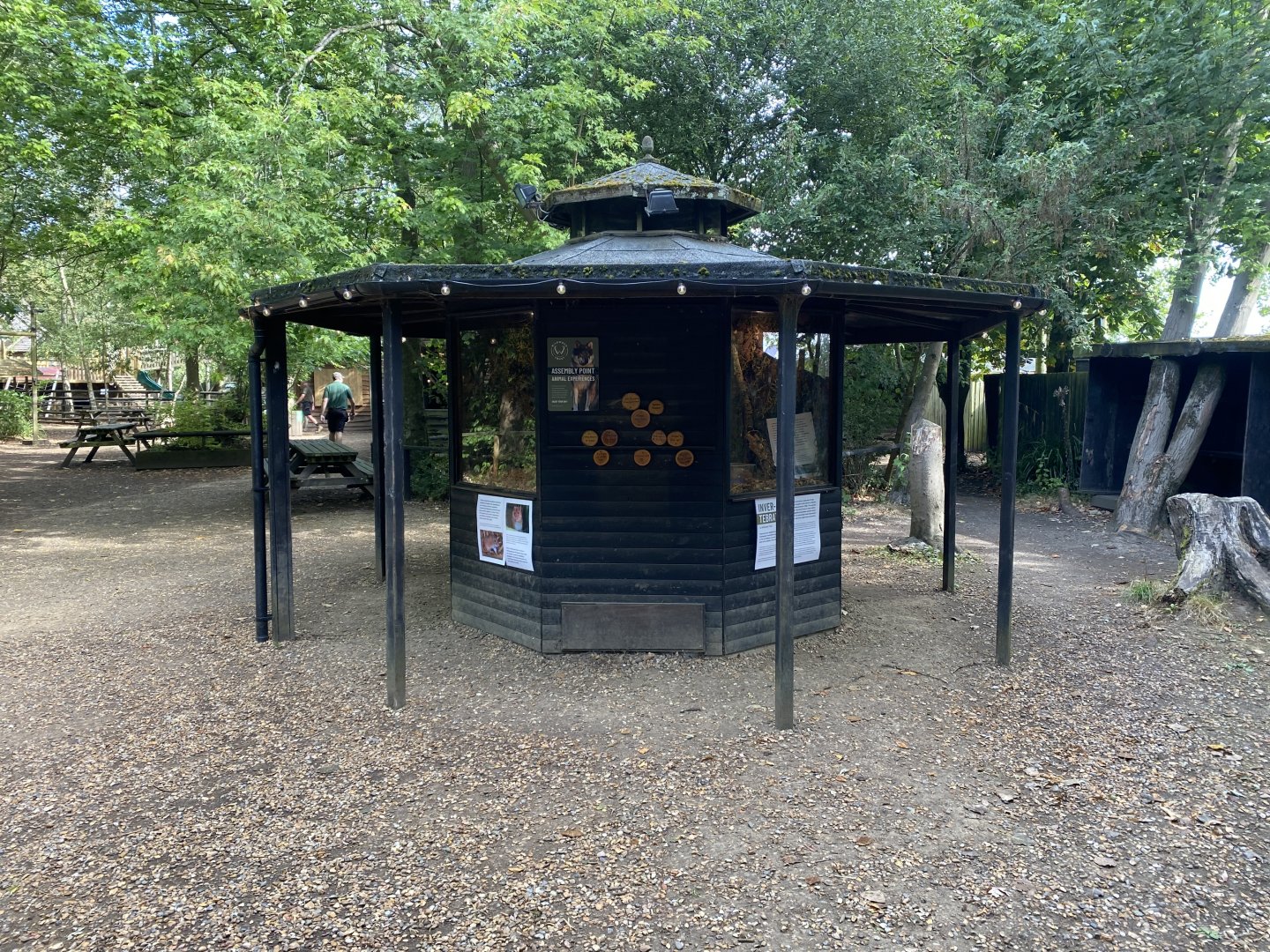 Information kiosk 030924