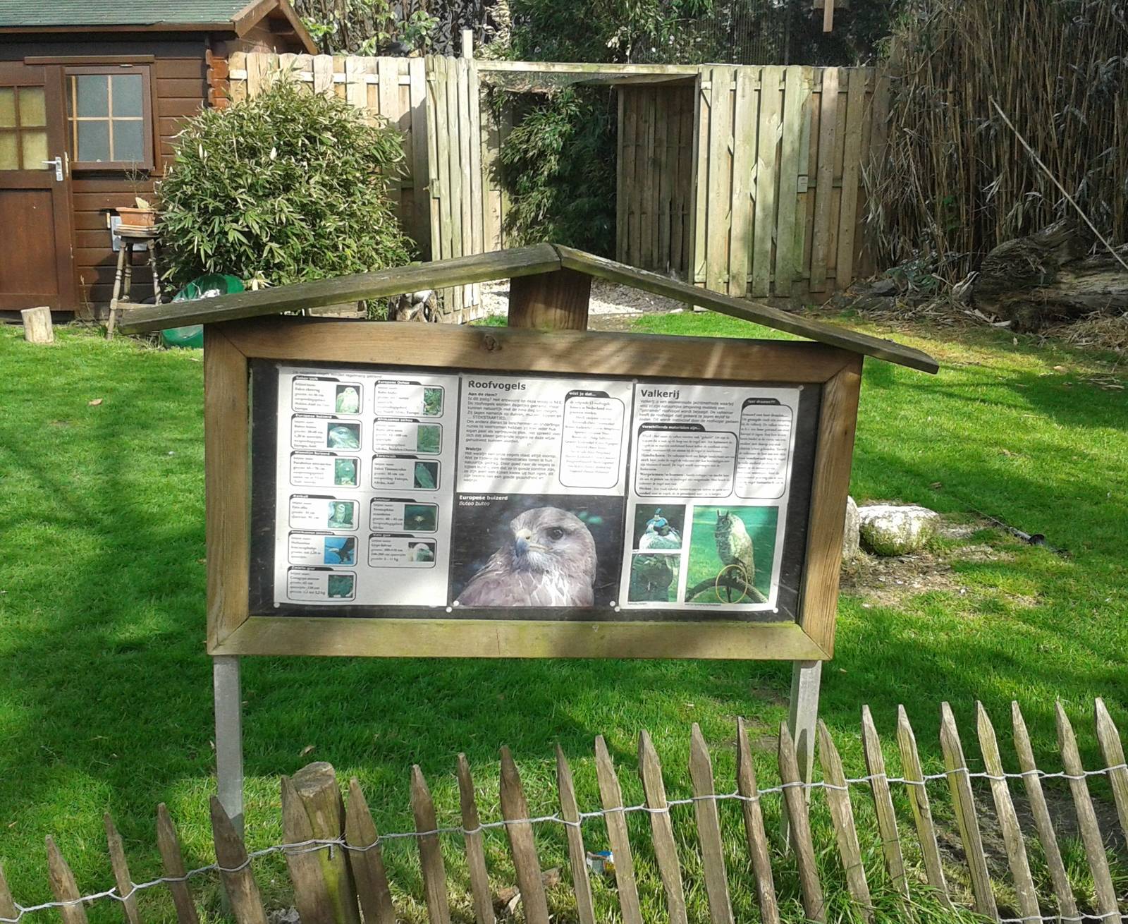 information-sign about Falconary