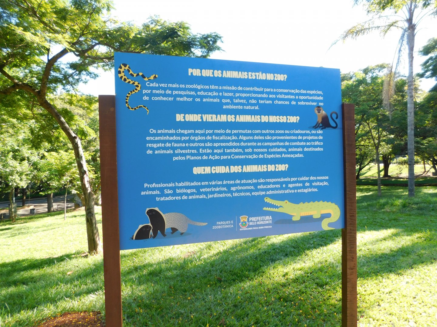 Informative sign - Belo Horizonte zoo