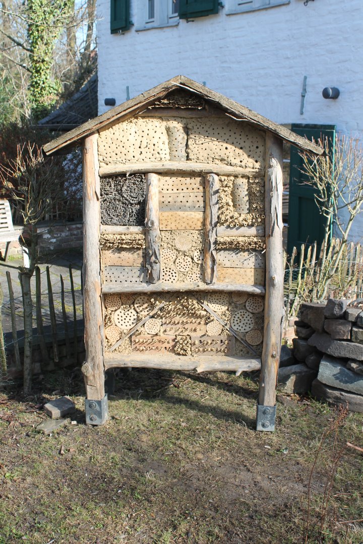 Insect-hotel