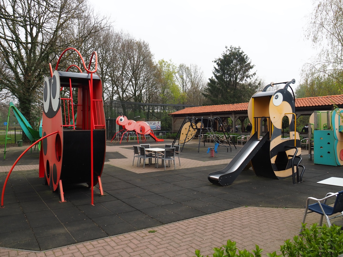 Insect-themed playground, 2019-04-06