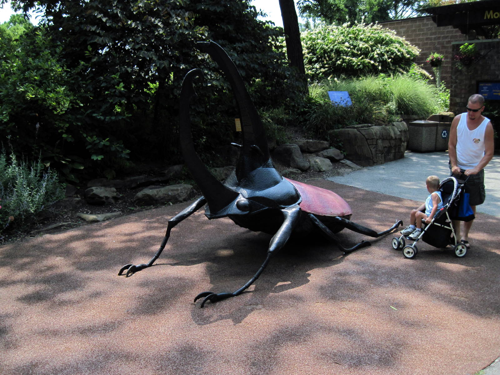 Insectarium-Statuary