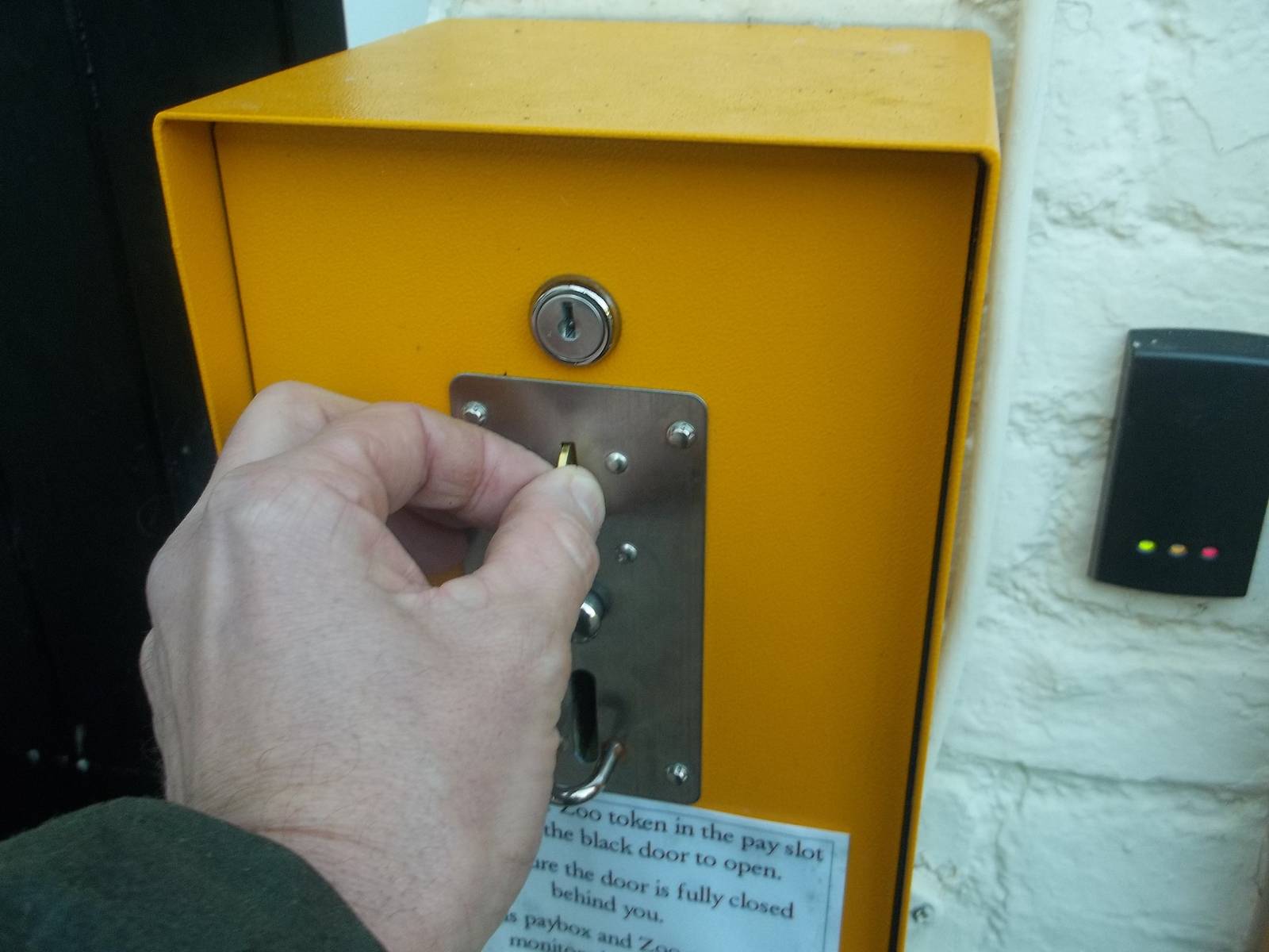 Inserting the golden token, 4th January 2015