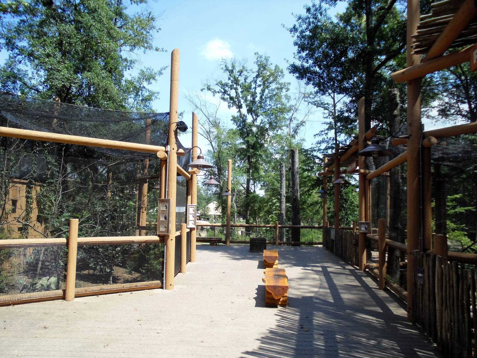 Inside Kiwanis Giraffe Encounter