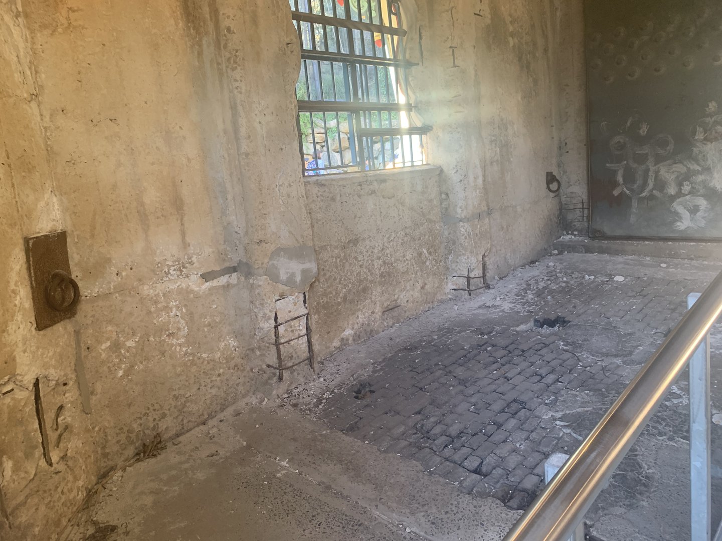 inside the old Elephant Temple