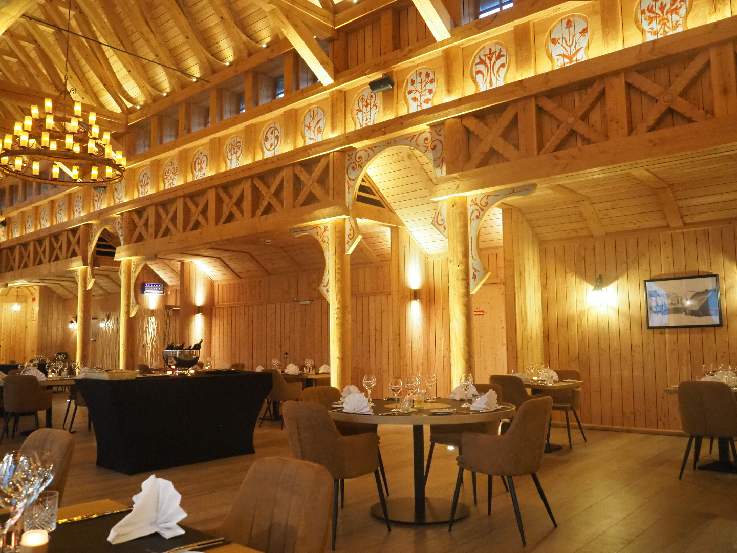 Interior of fine dining restaurant Le Mökki, 2022-09-14