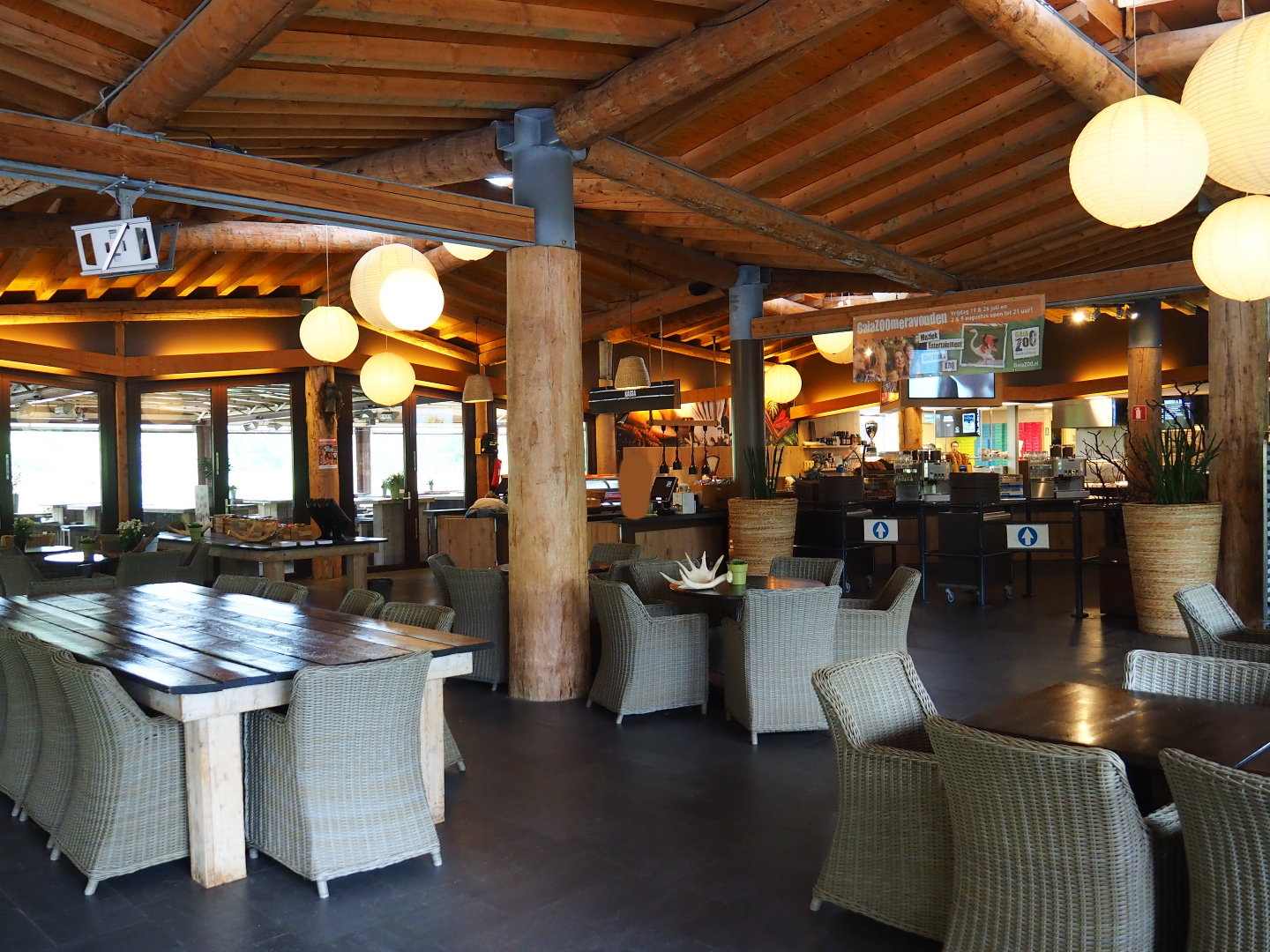 Interior of Gaia's Kitchen restaurant building, 2019-07-21