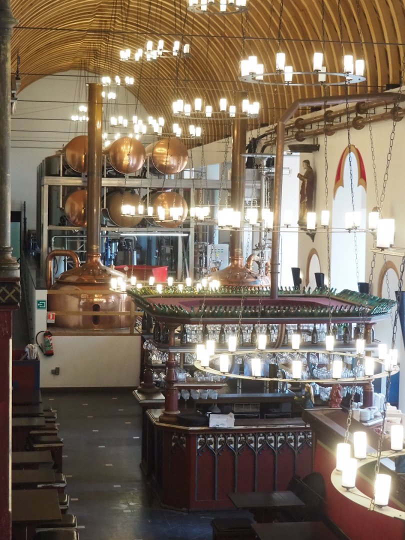 Interior of "La Brasserie" brewery and tavern building, 2023-05-16