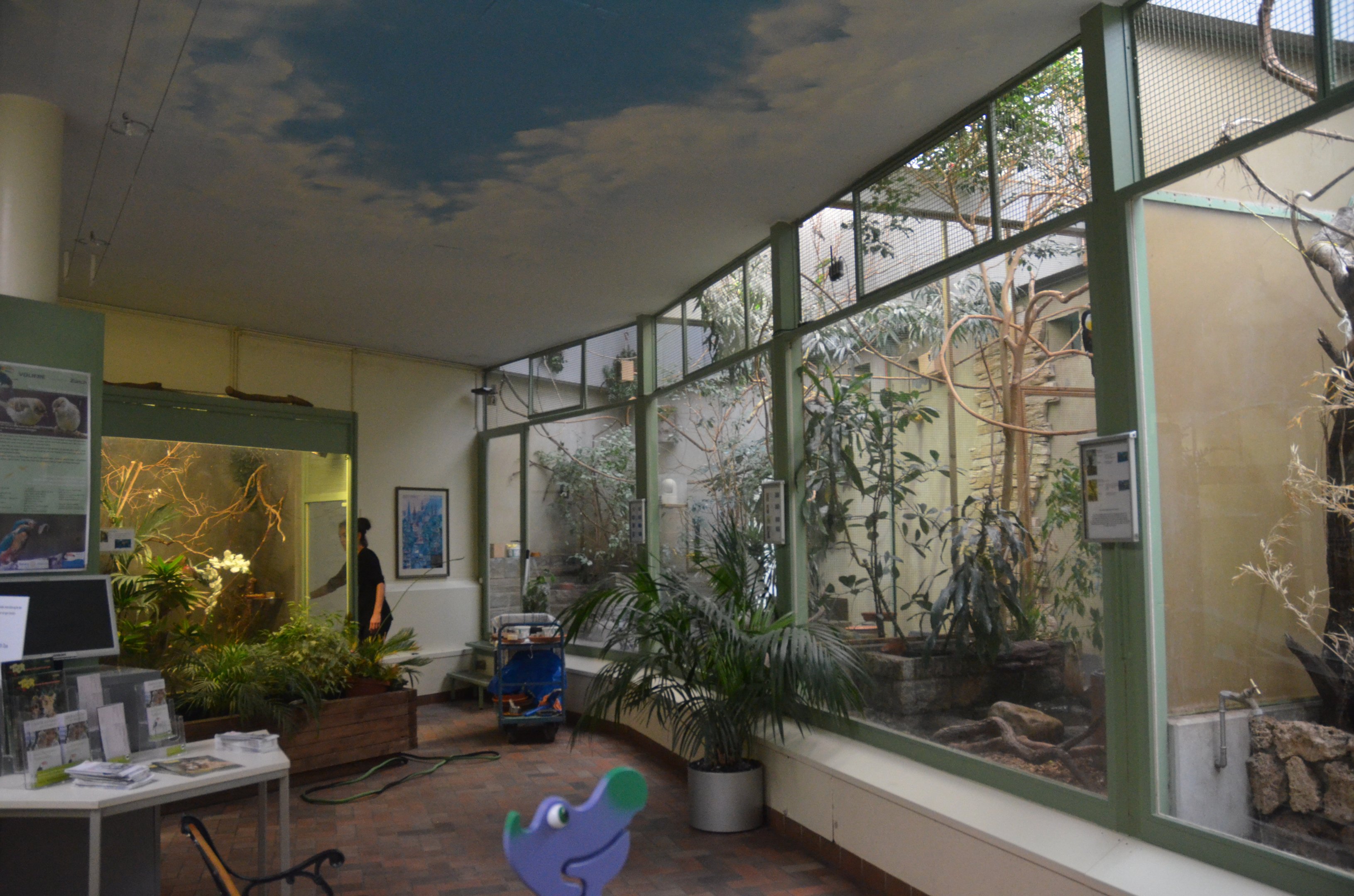 Internal Aviaries at Voliere Zurich (Mythenquai), 13/09/16