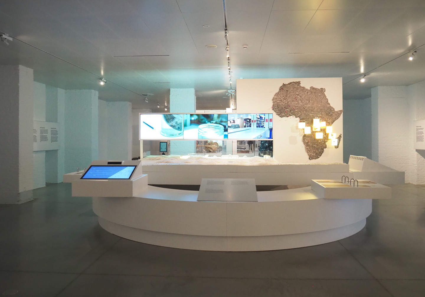 Introductory gallery - Museum in motion, 2021-10-20