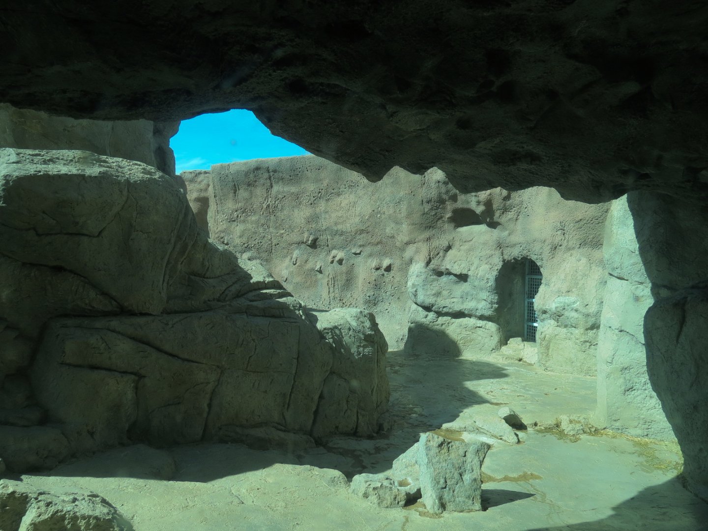 Inukshuk Bay - Cave View of Polar Bear Exhibit